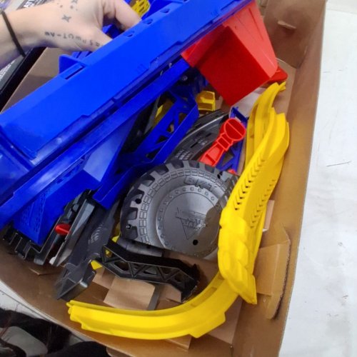 MONSTER JAM GARAGE PLAYSET AND STORAGE - MULTICOLOUR image 3