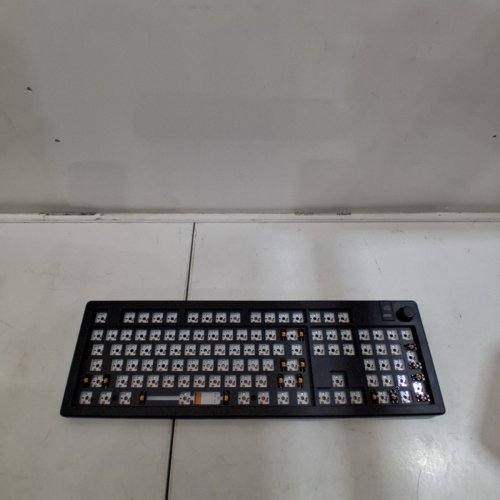 GLORIOUS GAMING GMMK 3 PRO - 100% BAREBONES CUSTOM MECHANICAL GAMING KEYBOARD KIT WITH KNOB WITH MODULAR GASKET SYSTEM - HOTSWAPPABLE MX - ALUMINUM SWITCH PLATE - BLACK (MODEL: GMMK3 PRO) image 2