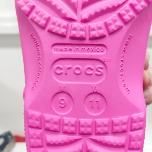 UNISEX CROCS BAYA CLOGS - SIZE M: 9W: 11 - ELECTRIC PINK (STYLE: 10126-6QQ) image 4