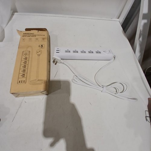 WRXDMC POWER STRIP SURGE PROTECTOR WITH USB PORTS - 5FT CORD; 5 OUTLETS; 2 USB PORTS; 1 TYPE-C PORT - WHITE image 4