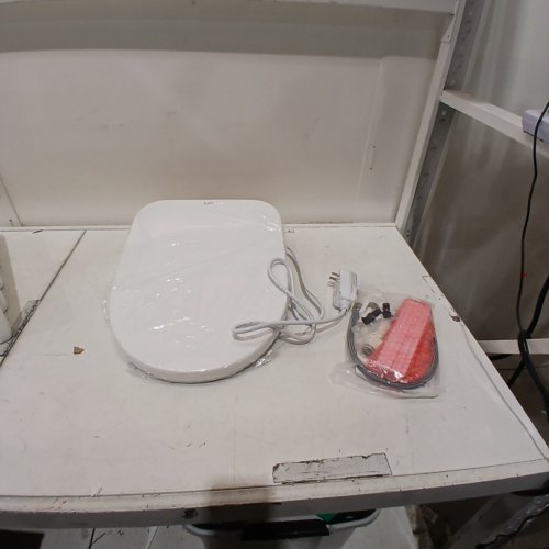 LXLU BIDET TOILET SEAT WITH SLOW CLOSE LID, HEAT, AND REMOTE - OVAL - WHITE (MODEL: RF001) image 3