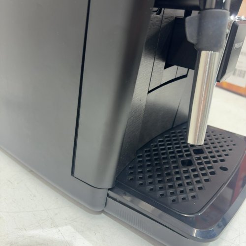 PHILIPS 2200 SERIES FULLY AUTOMATIC ESPRESSO/COFFEE MACHINE WITH BUILT-IN MILK FROTHER & GRINDER - BLACK (MODEL: EP2220/14) image 5