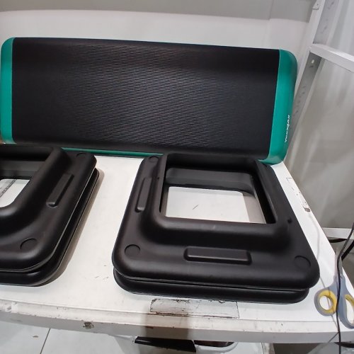 YES4ALL AEROBIC EXERCISE STEPS WITH ADJUSTABLE HEIGHT - 42" X 16" - GREEN/BLACK - (MODEL: LC77) image 4