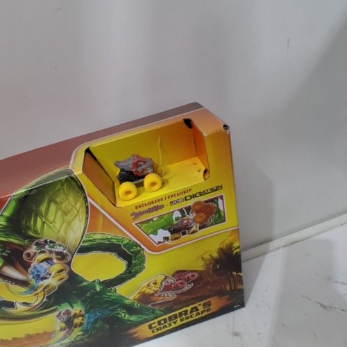 MONSTER JAM MINI JAMS, COBRA’S CRAZY ESCAPE PLAYSET - 28" - GREEN/YELLOW image 3