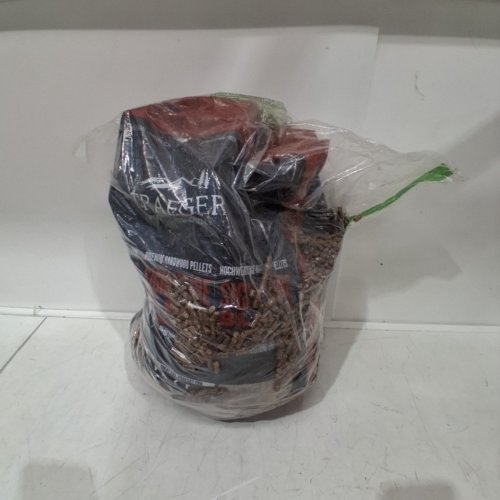 TRAEGER PELLET GRILL SIGNATURE BLEND PELLETS - HICKORY, MAPLE, CHERRY - 20LB (MODEL: PEL337) image 2