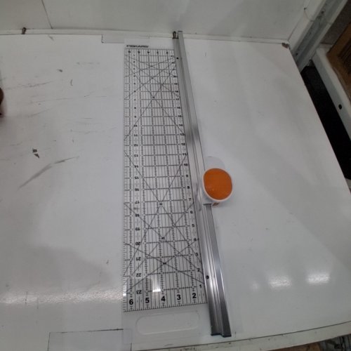 FISKARS ROTARY CUTTER & RULER COMBO, 24" X 6" GRID image 2