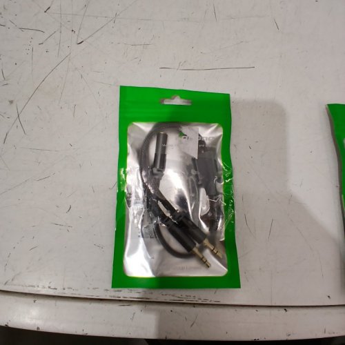 KOOPAO 3.5 MM HEADPHONE MICROPHONE AUDIO AUX SPLITTER CABLE - GREY image 2