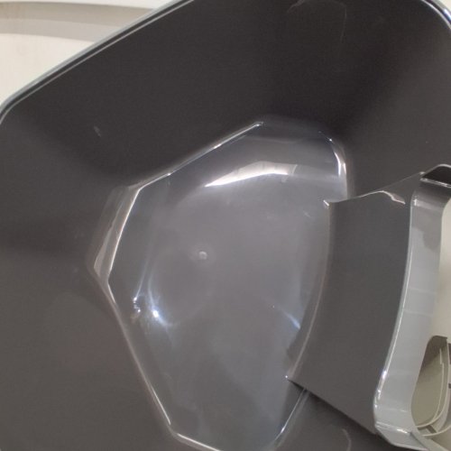 IRIS USA LARGE ENCLOSED CORNER CAT LITTER BOX WITH FRONT DOOR FLAP - GREY (MODEL: 588431/CLH-14C) image 3