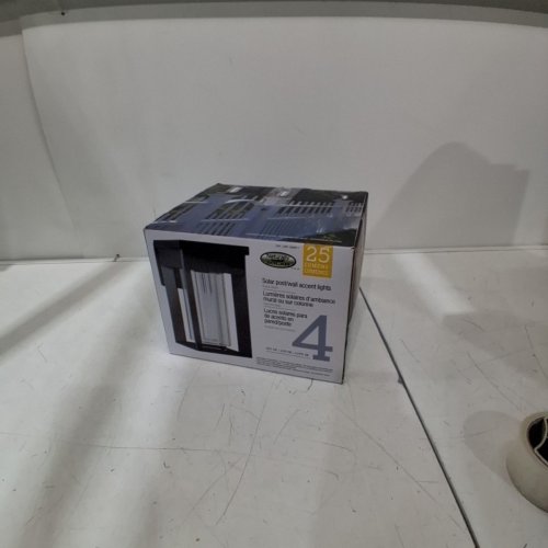 4PK NATURALLY SOLAR WALL/POST ACCENT LIGHTS - 25 LUMENS - BLACK (MODEL: 1938011) image 4