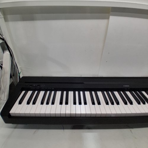 YAMAHA P45B ENTRY LEVEL 88-KEY WEIGHTED ACTION DIGITAL PIANO - BLACK (MODEL: P-45B) image 5