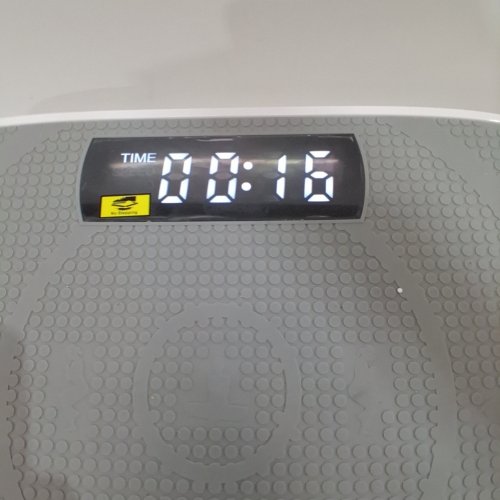 MERACH WHOLE BODY WORKOUT VIBRATION PLATE - 300LBS CAP - GREY/WHITE (MODEL:MR-2398G1) image 3