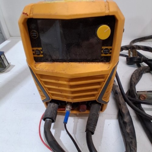 TOOLIOM 6-IN-1 MULTIPROCESS PLASMA CUTTER MIG WELDER AND CUTTER - 154 AMP - 110 V TO 220 V - BLACK / YELLOW (MODEL: SD-4050PRO) image 4
