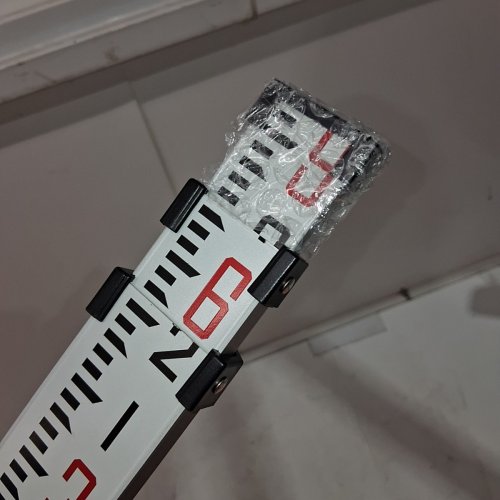 ALUMINUM 3-SECTION SURVEY MEASURING ROD WITH BUBBLE LEVEL AND CARRY BAG - 9FT/10THS - SILVER/ORANGE (MODEL: 9FT3J10) image 3