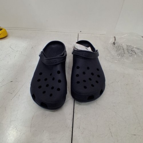 MENS CROCS CLASSIC RUBBER SANDAL - SIZE:10 - NAVY BLUE image 2