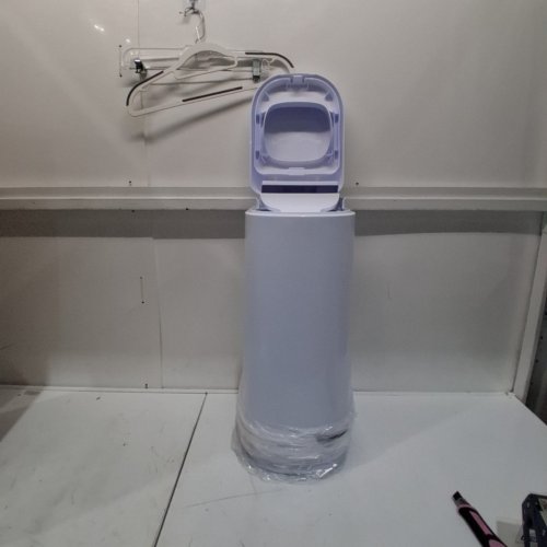 DIAPER GENIE SIGNATURE PLATINUM DIAPER PAIL - 27" - WHITE (MODEL: I000808) image 2