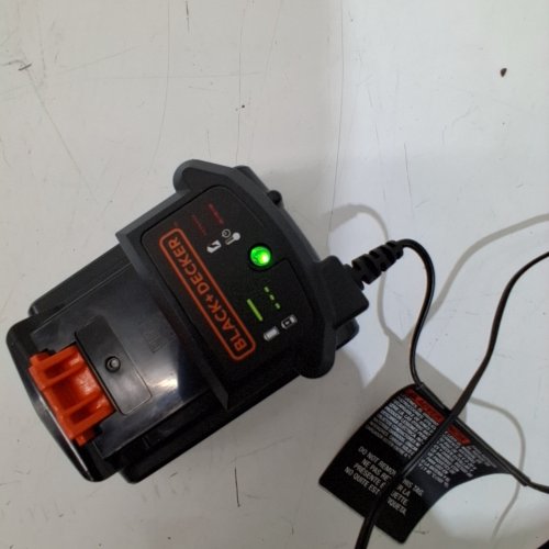 BLACK+DECKER 20V MAX* RECHARGEABLE BATTERY AND CHARGER - BLACK/ORANGE (MODEL: LBXR20) image 2
