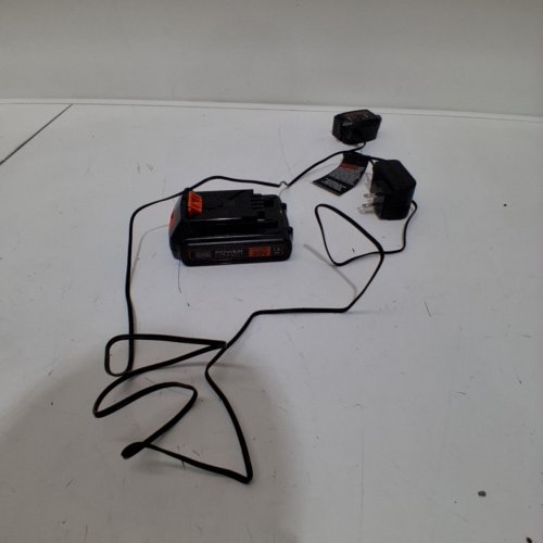 BLACK+DECKER 20V MAX* RECHARGEABLE BATTERY AND CHARGER - BLACK/ORANGE (MODEL: LBXR20) image 3