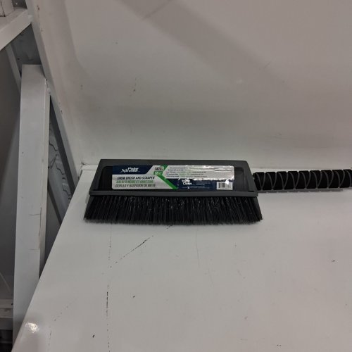 2PC POLAR XTREME SNOW BRUSH AND SCRAPER WITH RUBBER SIDE - 58" - GREEN/BLACK (MODEL:1509988) image 4