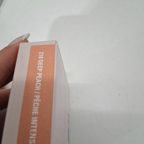KYLIE COSMETICS NATURAL BLUR BRIGHTENING POWDER - 218 DEEP PEACH - 5G image 3