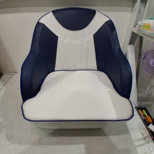 VEVOR CAPTAIN BUCKET SEAT WITH THICKENED SPONGE PADDING - BLUE/WHITE - (MODEL: YL86573) image 2