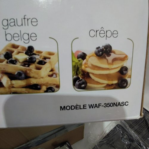 CUISINART BELGIAN 2-IN-1 WAFFLE MAKER WITH PANCAKE PLATE - STAINLESS STEEL AND BLACK (MODEL: WAF-350NASC) image 3