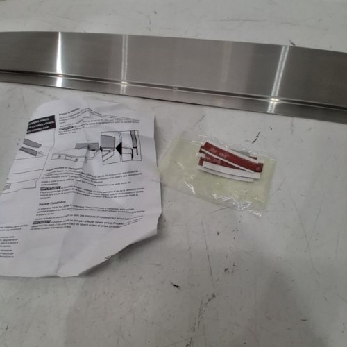 FRIGIDAIRE FRONT CONTROL FREESTANDING RANGE UNIVERSAL BACKGUARD - 29.75" X 4.75" X 0.25" - STAINLESS (MODEL: 11NBBKGDSS) image 3