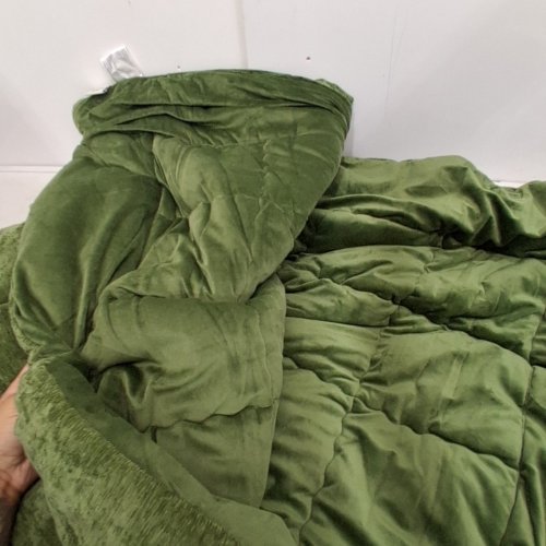 ROOTS HOME CHENILLE VELVET COMFORTER - KING - GREEN (MODEL: 1806587) image 4