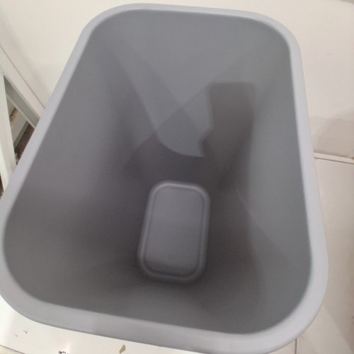 RUBBERMAID COMMERCIAL WASTEBASKET TRASH BIN - 41QT - 20"H - GREY (MODEL: 2957) image 3