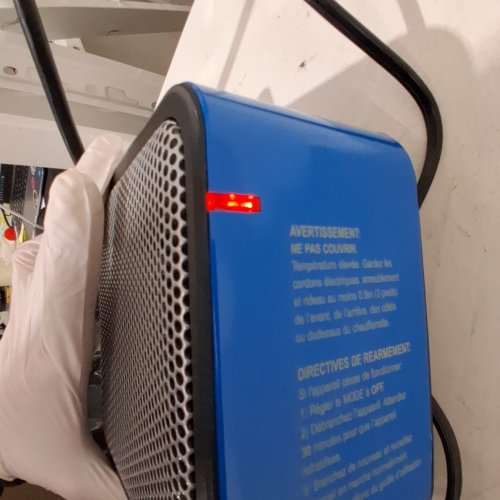 AMAZON BASICS CERAMIC SMALL SPACE PERSONAL MINI HEATER - 500W - BLUE (MODEL: DQ1722B) image 2