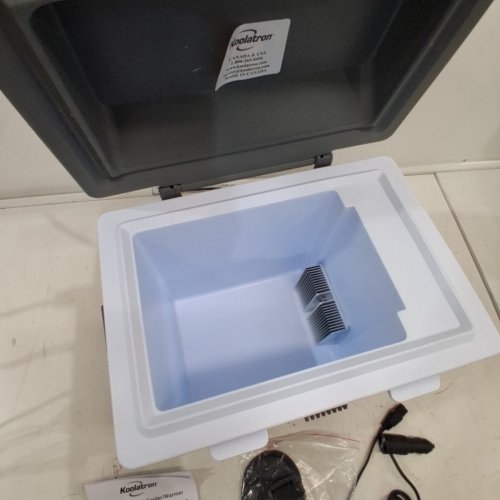 KOOLATRON TRAVELER III P9 THERMOELECTRIC ICELESS COOLER/WARMER - 9.3L - GREY image 4