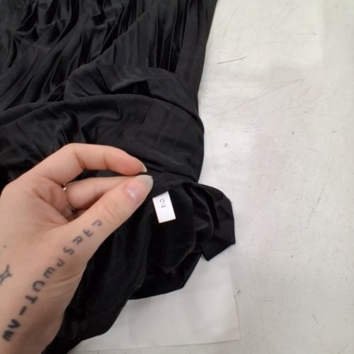 WOMEN'S PLEATED SKIRT A LINE SWING MID SKIRT- SIZE 2 - BLACK image 2