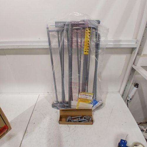 REGALO EASY STEP EXTRA WIDE METAL SAFETY GATE - 30" X 29" - 49" - PLATINUM (MODEL: 1164 EP DS) image 2