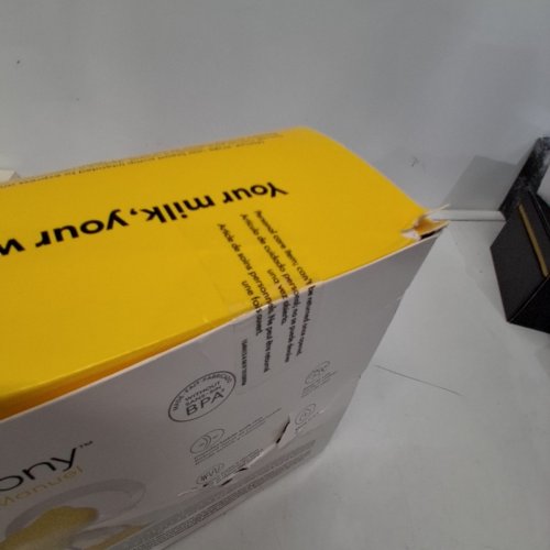 MEDELA MANUAL HARMONY BREAST PUMP - YELLOW image 3