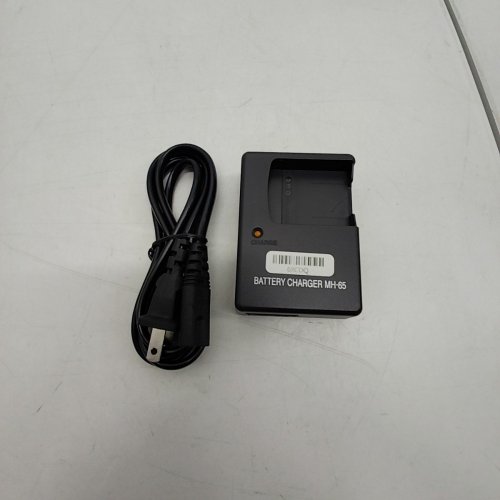 NIKON BATTERY CHARGER (MODEL: MH-65) image 2