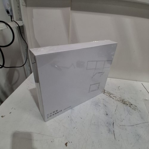FOLDABLE TRIPLE MONITOR - 15.6" image 3