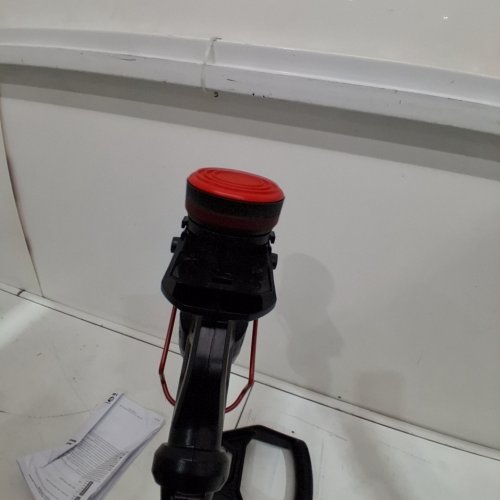 CRAFTSMAN CORDLESS STRING TRIMMER & EDGER WEEDWACKER WITH AUTOMATIC LINE FEED - 13" - 20V - BLACK/RED (MODEL: CMCST90001) image 2