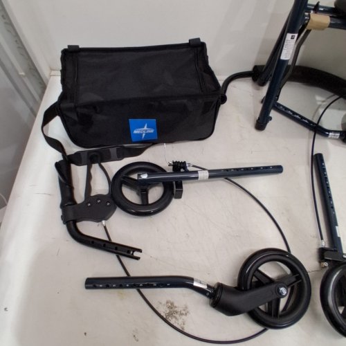 MEDLINE GUARDIAN FOLDABLE SUPERLIGHT ALUMINUM ROLLING WALKER - 6" WHEELS - 250LBS CAPACITY - BLACK (MODEL: MDS86825SLB) image 4