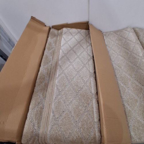 14PC BONACA PEEL-AND-STICK WASHABLE BULLNOSE STAIR CARPET TREADS - 32" X 9.5" EACH - BEIGE WAFFLE PATTERN image 3