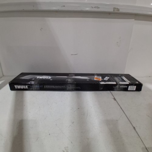 THULE AIRSCREEN XT L - WIND FAIRING KIT THAT REDIRECTS AIRFLOW OVER ROOF RACK - 44" - BLACK - (MODEL: 870202) image 5
