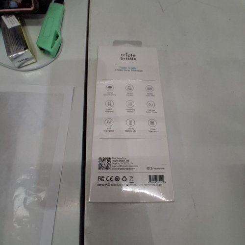 TRIPLE BRISTLE 3-SIDED SONIC TOOTHBRUSH - BLACK image 3