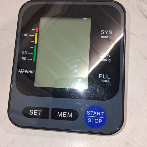 BLOOD PRESSURE MONITOR WITH 3 COLOUR BACKLIT SCREEN 2X99 MEMORY WITH UPPER ARM LARGE CUFF - BLACK (MODEL: BSX525) image 3