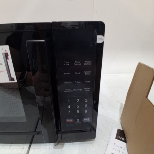 INSIGNIA COMPACT MICROWAVE OVEN - 0.7 CU. FT, 700W, 120 V - BLACK (MODEL: NS-MW7BK5) image 5