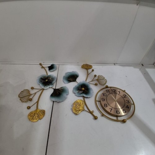 AUHUI DECORATIVE WALL CLOCK - LARGE - GOLD/BLUE image 2