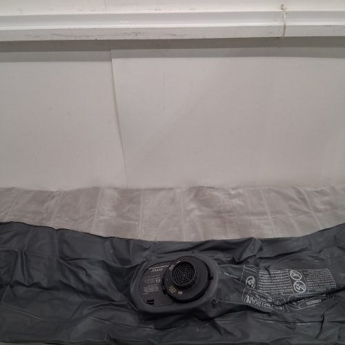 INTEX DURA-BEAM PLUS INFLATABLE AIR MATTRESS WITH INTERNAL ELECTRIC PUMP - 18" HEIGHT - QUEEN (MODEL: AP619D) image 3