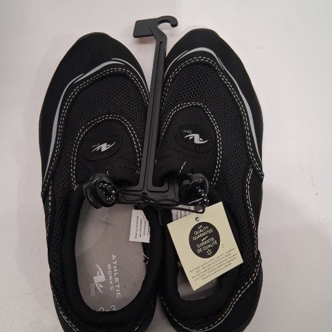 ADULT ATHLETIC WORKS WATER SHOES - 2/3 - BLACK image 2