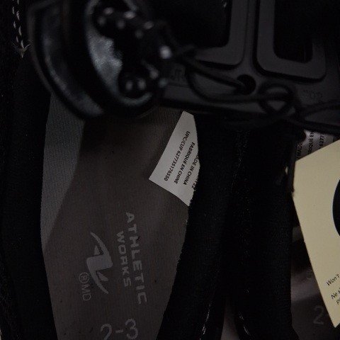ADULT ATHLETIC WORKS WATER SHOES - 2/3 - BLACK image 3