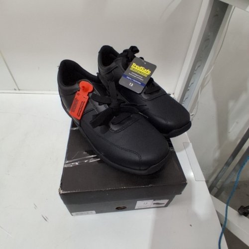 MENS TREDSAFE SLIP RESISTANT CASUAL SNEAKER - 13 - BLACK image 3