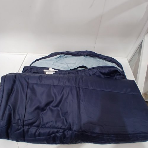 AMAZON BASICS TWO PERSON SLEEPING BAG WITH CARRYING BAG - 84" X 31.5" - NAVY BLUE image 4