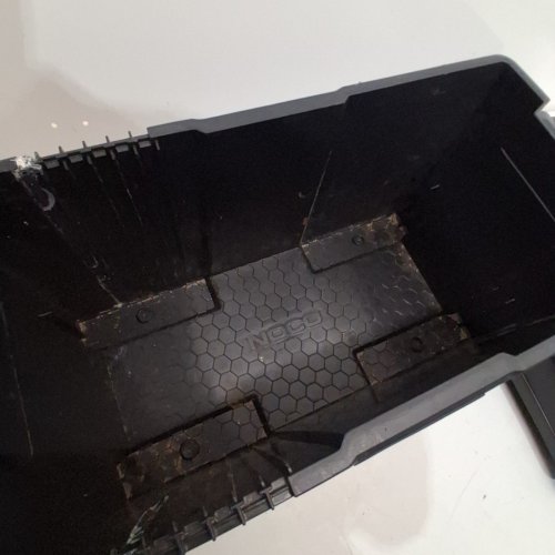 NOCO SNAP-TOP BATTERY BOX FOR MARINE / AUTOMOTIVE / RV /BOAT / CAMPERS / TRAILER - BLACK (MODEL: ‎BG31S) image 2