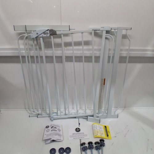 REGALO EASY-OPEN METAL SAFETY GATE - 29" - 56" X 29" - WHITE (MODEL: 1158DS) image 2